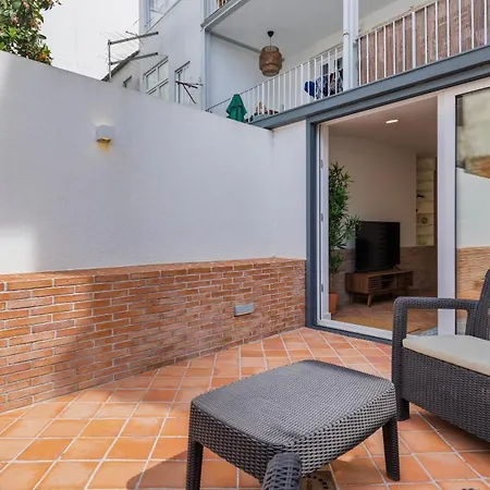 Sunny Garden 2bdr By Lovelystay Apartment *
