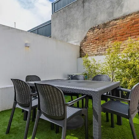 Sunny Garden 2bdr By Lovelystay * リスボン