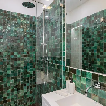 Sunny Garden 2bdr By Lovelystay Apartamento